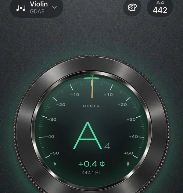 Studio skin tuner locked in tune on a violin A at 442 hertz